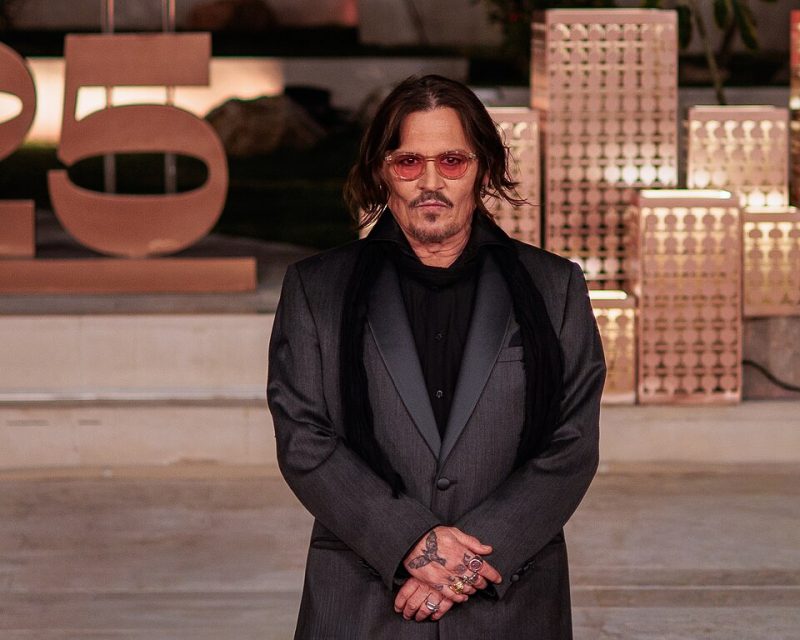 Johnny Depp Kunst im Kunstmarkt erklärt: Preise, Marktlogik und Kritik zwischen Celebrity Art, Editionen und zeitgenössischer Kunstbewertung. Eine kritische Analyse Kunst Preise verstehen arttrado Plattform für Kunst und Kultur _ Kunstmarkt erklärt.