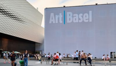 Art Basel 2026: Warum der globale Kunstmarkt wieder wächst – und was Sammler jetzt beobachten sollten. Kunst verstehen auf ARTTRADO. Plattform für Kunst und Kultur. Online Magazin Kunstmarktanalyse.