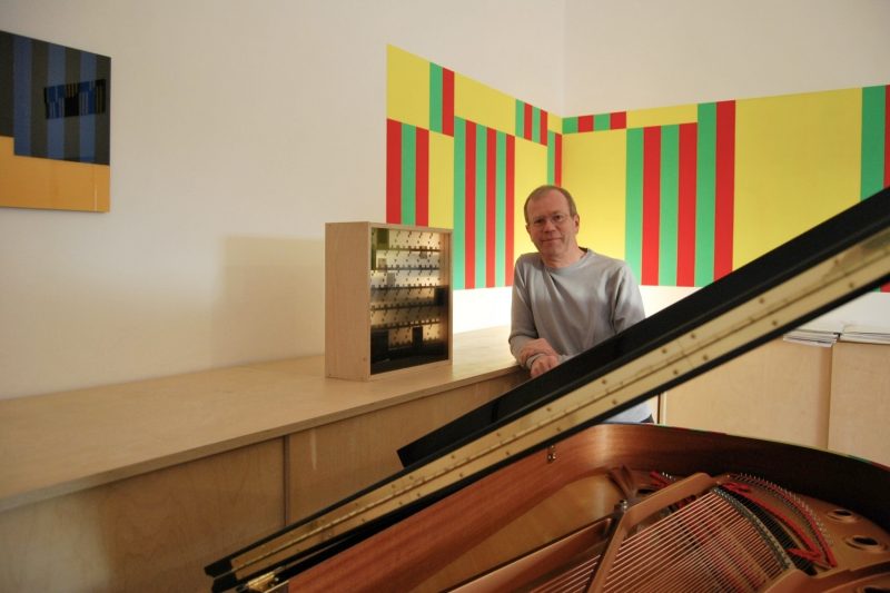 Gerd Jansen im Interview: über Ordnung, Freiheit und fünf Jahrzehnte Kunst - Titelbild: Gerd Jansen mit Dmitry Garanin. Seit 2005 Professor im Fachbereich Physik des Lehman College der City University, New York. Seine Frau ist die bekannte Pianistin Elena Kuschnerova, mit der Gerd Jansen bereits drei Klavierabende veranstaltete.